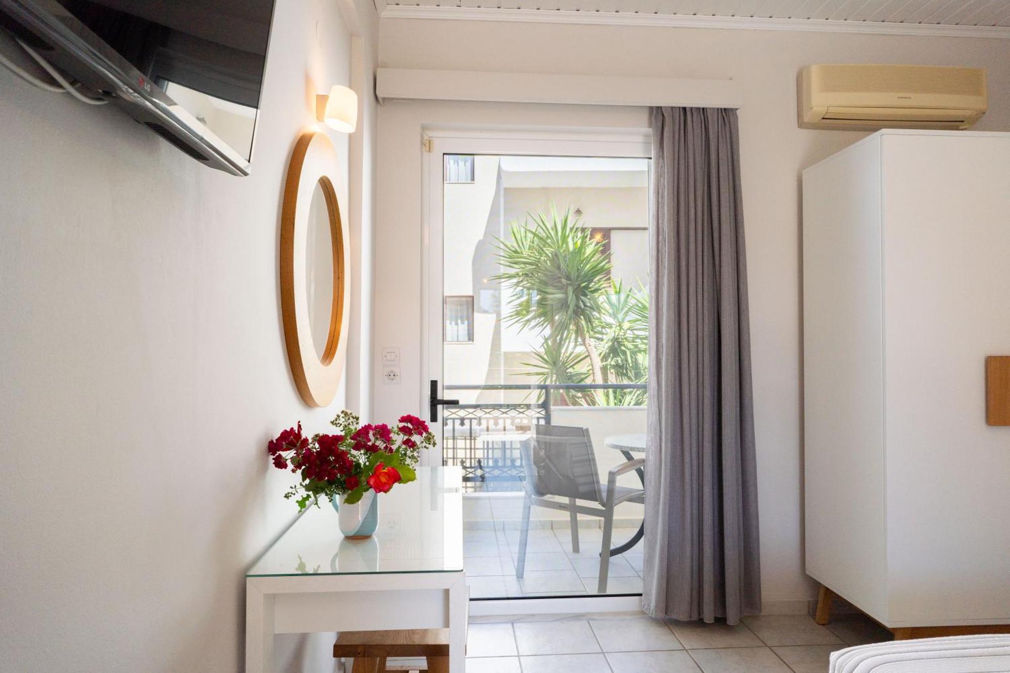 Medousa Studio & Apartments Plakias Exterior photo